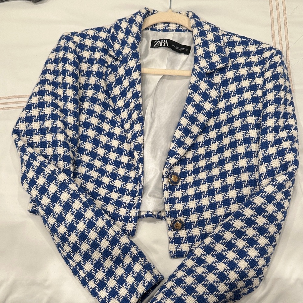 Zara Women's Blue and White Checkered Blazer - Picture 5 of 6